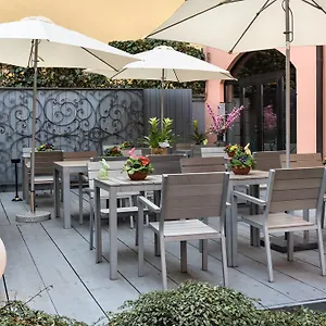 4* Szálloda Lombardia